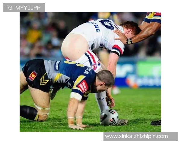 足球意外踢中腹部引发的尴尬瞬间与运动安全的重要性探讨